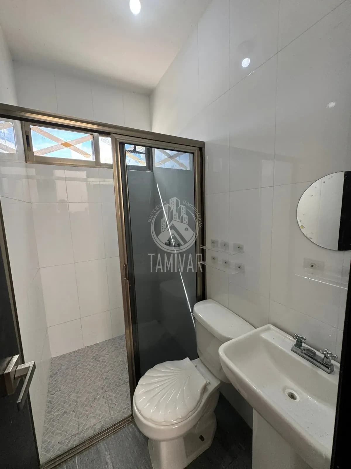 BAÑO 1A CASA