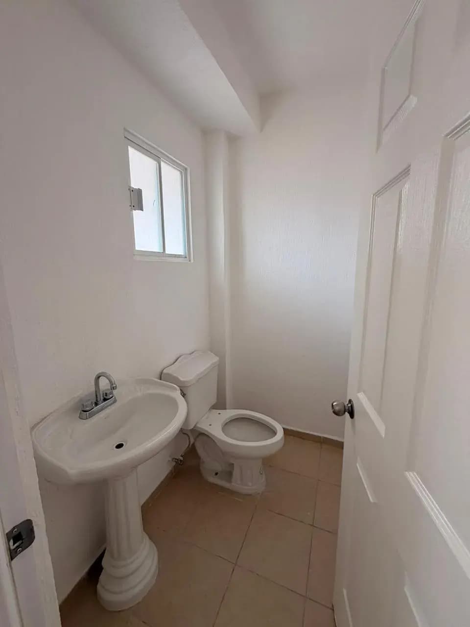 MEDIO BAÑO